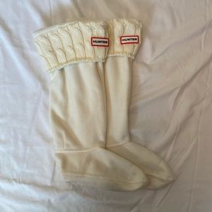 White hunter boots socks